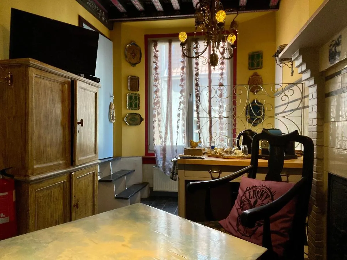 House Le Prince D'Anvers 0*, Antwerp